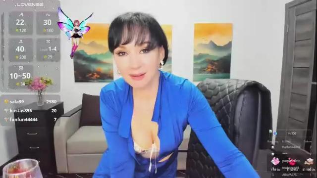 Image 11 of sofia_ford Stream on Chaturbate on 19 days ago