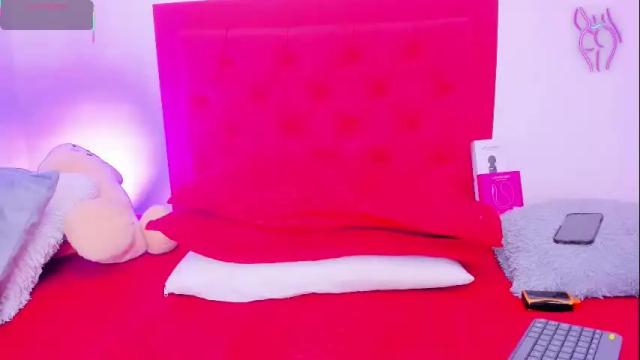 Image 2 of sofia_girl_ Stream on Chaturbate on 16 days ago