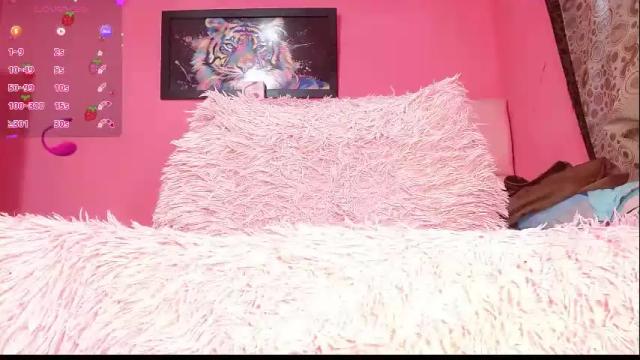 Image 10 of sofia_gold_ Stream on Chaturbate on 13 days ago