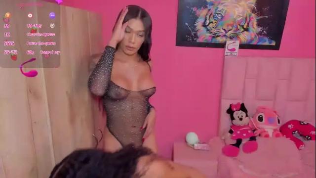 Image 3 of sofia_gold_ Stream on Chaturbate on 2 days ago