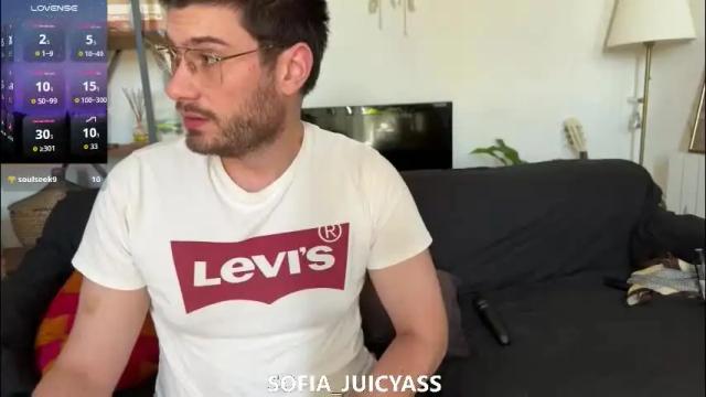 Image 2 of sofia_juicyass Stream on Chaturbate on 1 month ago