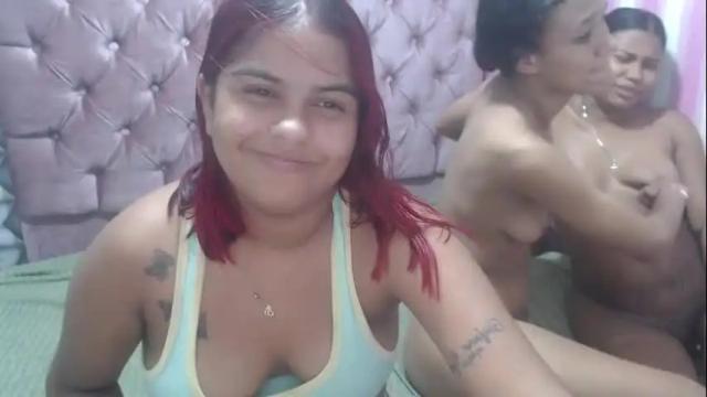 Image 7 of sofia_land_18 Stream on Chaturbate on 7 months ago