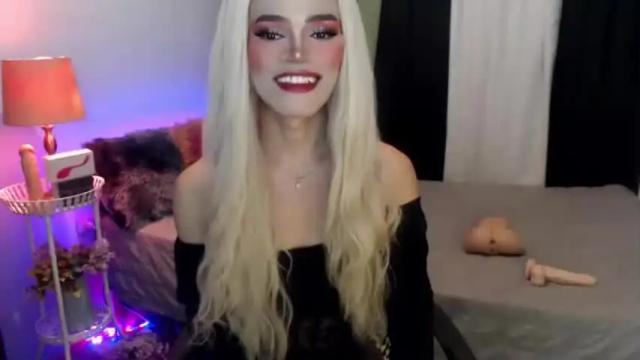 Image 6 of sofia_marie102599 Stream on Chaturbate on 15 months ago