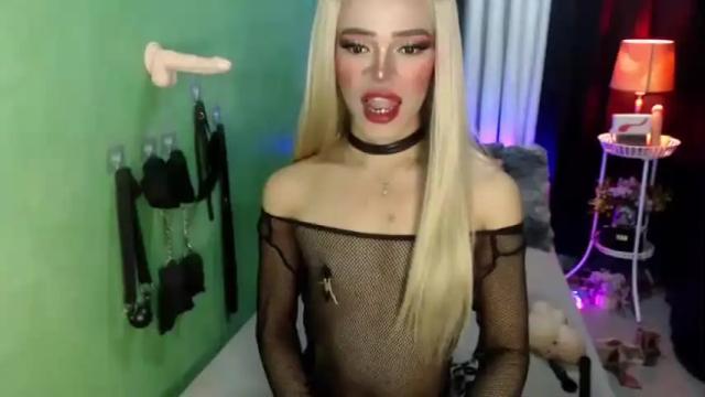 Image 12 of sofia_marie102599 Stream on Chaturbate on 13 months ago