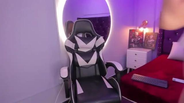 Image 10 of sofia_martinez10 Stream on Chaturbate on 16 months ago