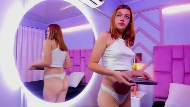 Image 3 of sofia_martinez10 Stream on Chaturbate on 16 months ago