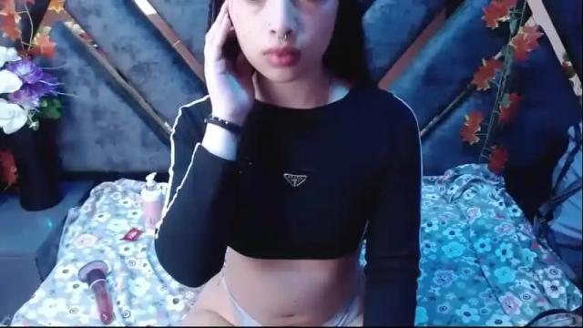 Image 4 of sofia_mirandaa Stream on Chaturbate on 23 days ago