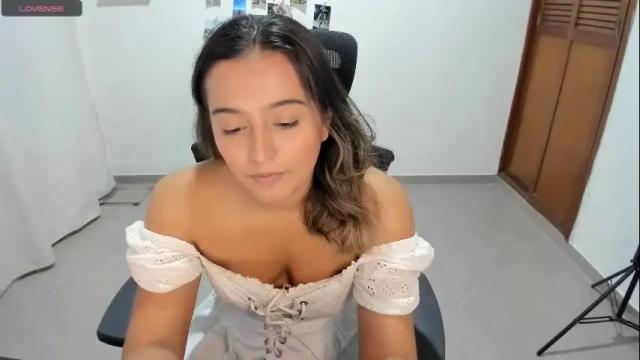 Image 7 of sofia_new Stream on Chaturbate on 1 month ago