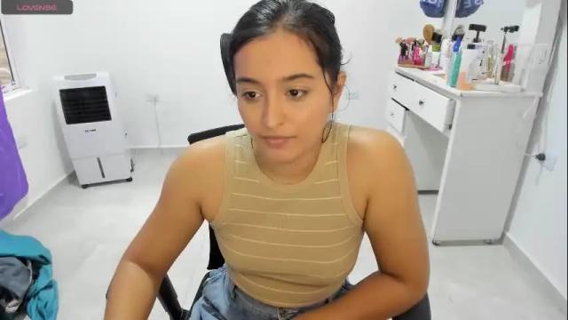 Image 7 of sofia_new Stream on Chaturbate on 2 months ago