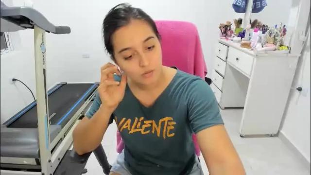 Image 4 of sofia_new Stream on Chaturbate on 1 month ago