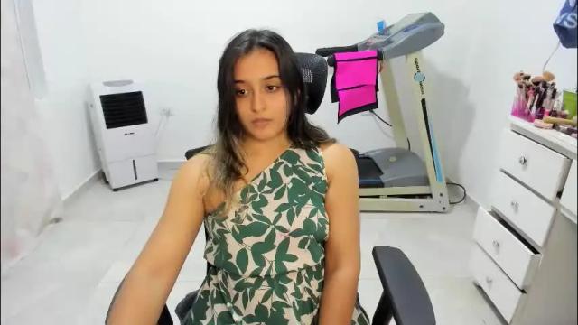 Image 3 of sofia_new Stream on Chaturbate on 1 month ago