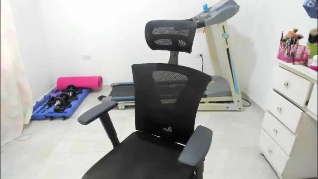 Image 8 of sofia_new Stream on Chaturbate on 2 months ago