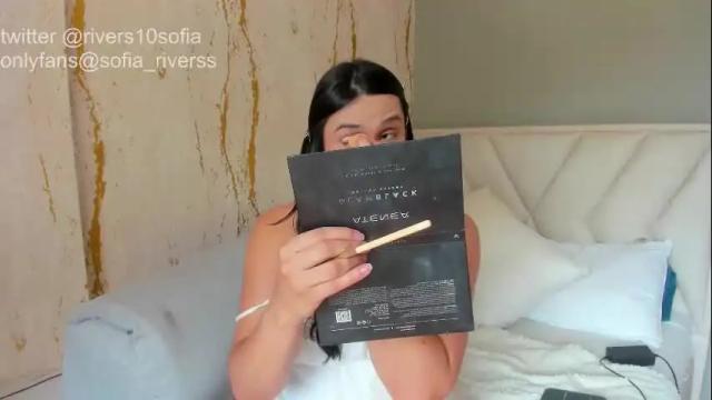 Image 4 of sofia_rivers_ Stream on Chaturbate on 25 days ago
