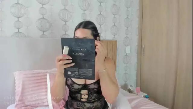 Image 4 of sofia_rivers_ Stream on Chaturbate on 3 days ago