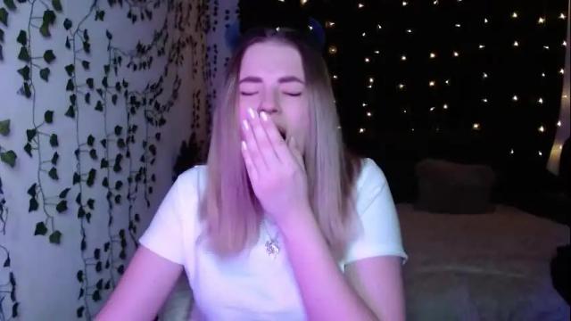 Image 4 of sofia_rosemary Stream on Chaturbate on 5 months ago