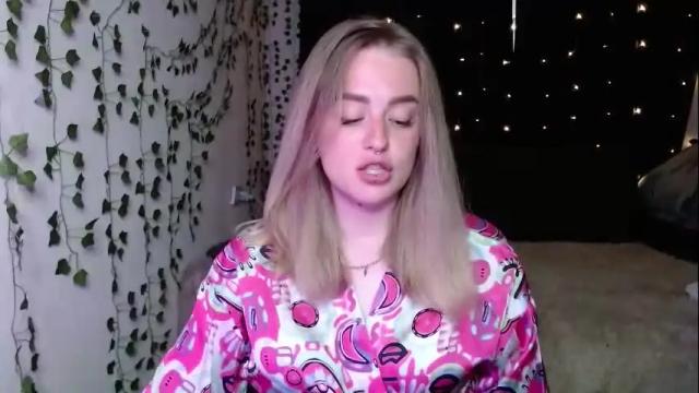 Image 12 of sofia_rosemary Stream on Chaturbate on 4 months ago