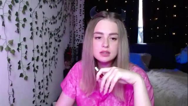 Image 12 of sofia_rosemary Stream on Chaturbate on 4 months ago