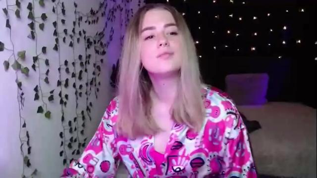 Image 11 of sofia_rosemary Stream on Chaturbate on 4 months ago