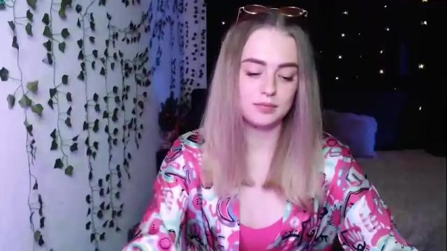 Image 7 of sofia_rosemary Stream on Chaturbate on 4 months ago