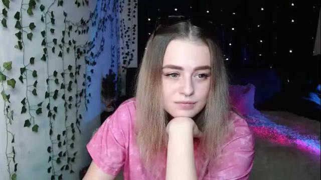 Image 2 of sofia_rosemary Stream on Chaturbate on 3 months ago