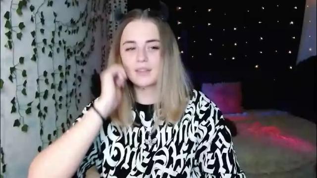 Image 12 of sofia_rosemary Stream on Chaturbate on 3 months ago