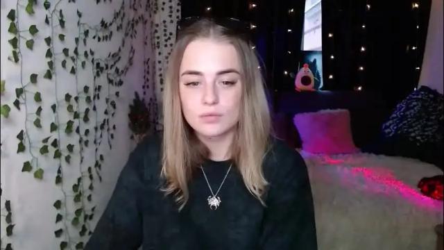 Image 11 of sofia_rosemary Stream on Chaturbate on 3 months ago