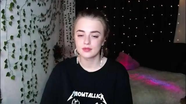 Image 11 of sofia_rosemary Stream on Chaturbate on 3 months ago