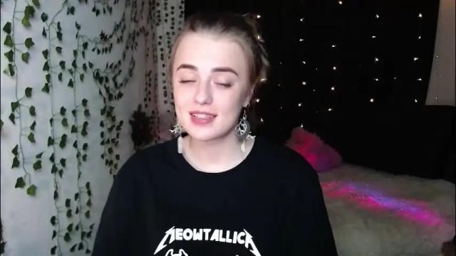 Image 4 of sofia_rosemary Stream on Chaturbate on 3 months ago