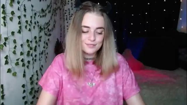 Image 6 of sofia_rosemary Stream on Chaturbate on 2 months ago