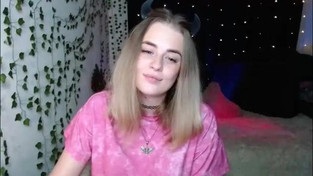 Image 7 of sofia_rosemary Stream on Chaturbate on 2 months ago
