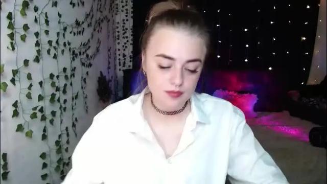 Image 7 of sofia_rosemary Stream on Chaturbate on 2 months ago