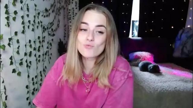 Image 3 of sofia_rosemary Stream on Chaturbate on 2 months ago