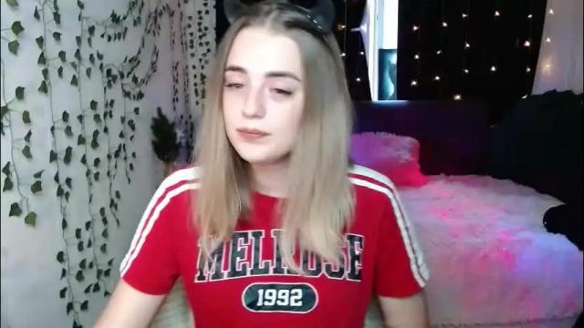 Image 2 of sofia_rosemary Stream on Chaturbate on 2 months ago