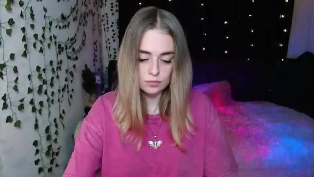 Image 10 of sofia_rosemary Stream on Chaturbate on 2 months ago