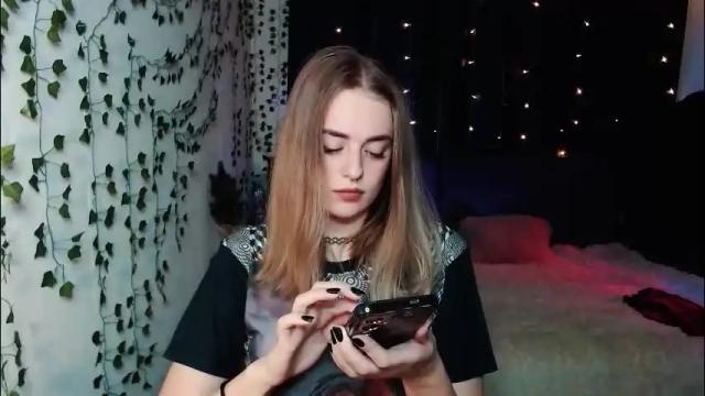 Image 10 of sofia_rosemary Stream on Chaturbate on 1 month ago