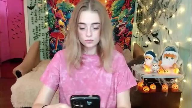 Image 3 of sofia_rosemary Stream on Chaturbate on 2 months ago