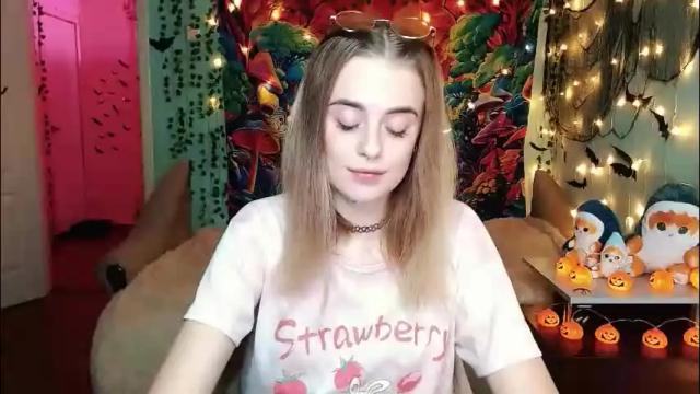 Image 12 of sofia_rosemary Stream on Chaturbate on 2 months ago