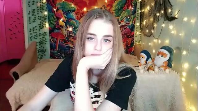 Image 3 of sofia_rosemary Stream on Chaturbate on 2 months ago