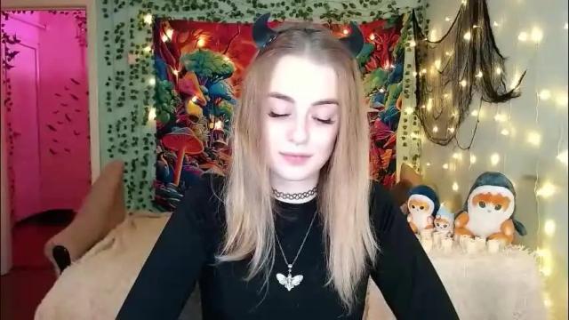 Image 3 of sofia_rosemary Stream on Chaturbate on 1 month ago