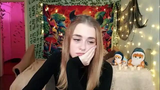 Image 7 of sofia_rosemary Stream on Chaturbate on 1 month ago
