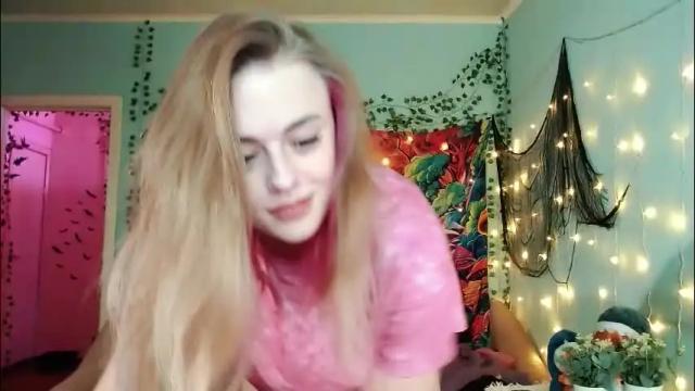 Image 4 of sofia_rosemary Stream on Chaturbate on 1 month ago