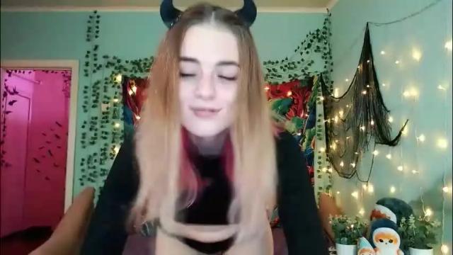 Image 3 of sofia_rosemary Stream on Chaturbate on 1 month ago