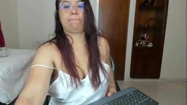 Image 2 of sofia_sorceress Stream on Chaturbate on 26 days ago