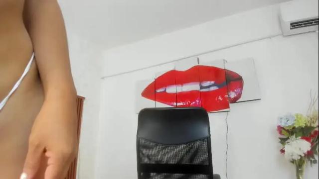Image 6 of sofia_valencia_ms Stream on Chaturbate on 1 month ago