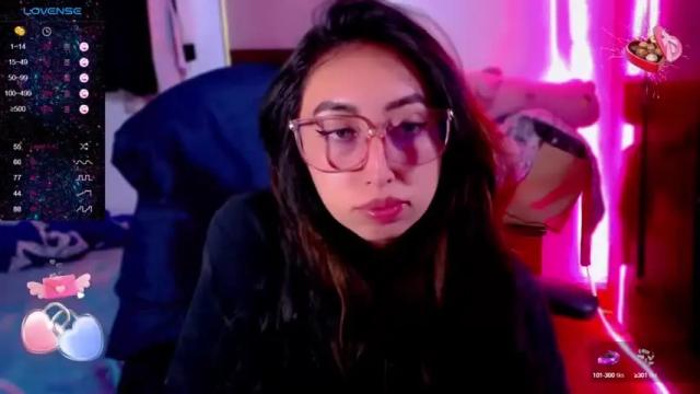 Image 10 of sofia_vanner Stream on Chaturbate on 13 months ago