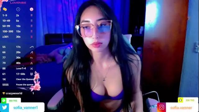 Image 2 of sofia_vanner Stream on Chaturbate on 1 month ago