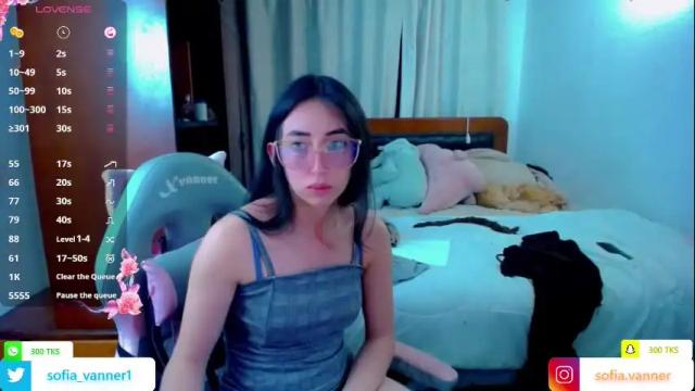 Image 2 of sofia_vanner Stream on Chaturbate on 25 days ago