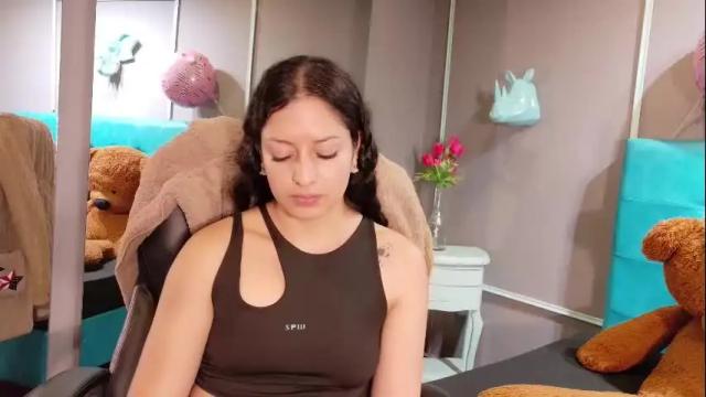 Image 6 of sofia_white3 Stream on Chaturbate on 1 month ago
