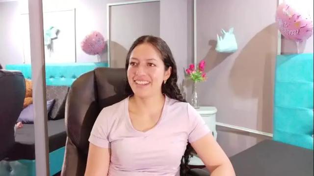 Image 8 of sofia_white3 Stream on Chaturbate on 9 days ago