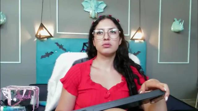 Thumbnail 3, sofia_white3's Stream at Chaturbate, 2 months ago